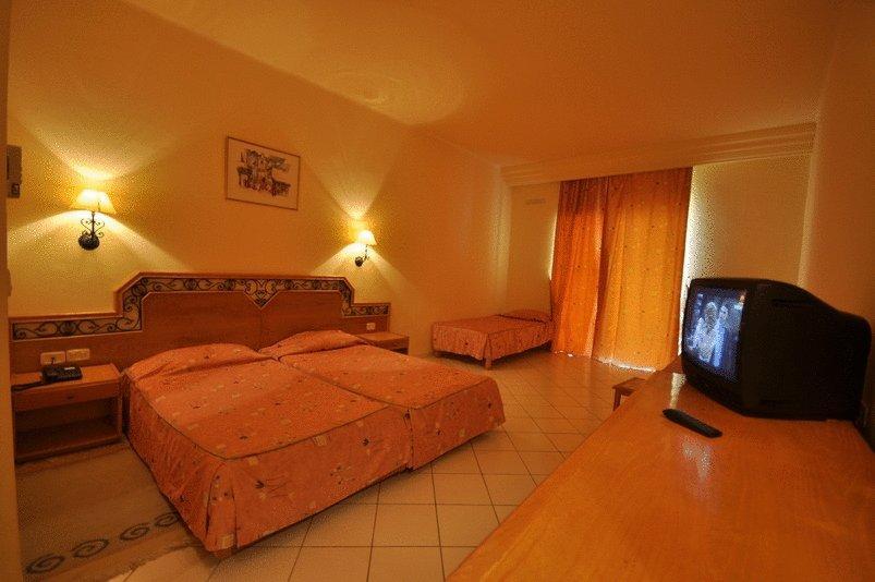 Hammamet Family Resort Rum bild